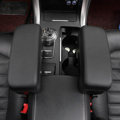 Apoyabrazos de Coche Multifuncional – Confort, Almacenamiento y Carga 