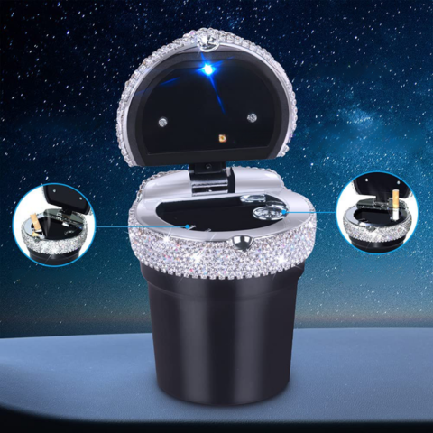 Genialna mini popielniczka samochodowa - elegancki design i zamknięcie chroniące przed dymem tytoniowym