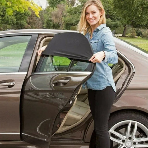 Car Sunshade – UV Protection and Universal Compatibility 